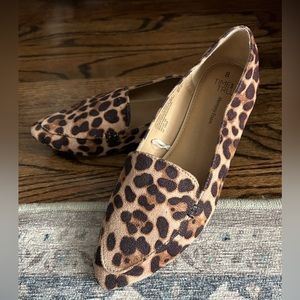Women’s leopard flats